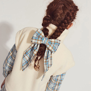 Жилет плюшевый Gingersnaps "Juno Horse Badge", ваниль с карамелью